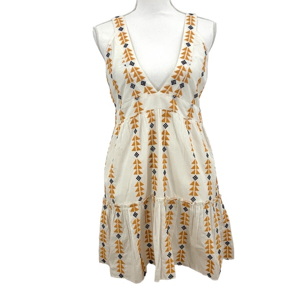 RAGA Dresses & Skirts - Raga Odina Embroidered Geometric Deep V Mini Dress Sz S